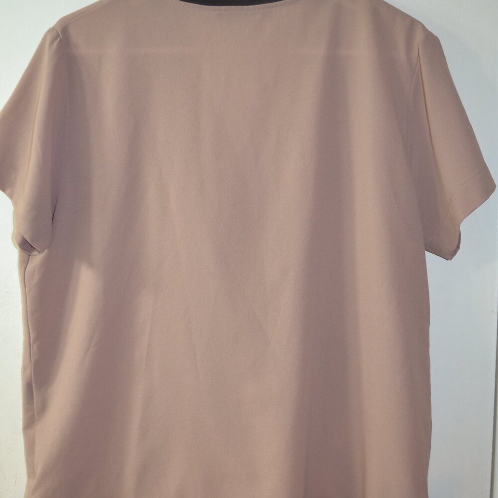 blouse - Picture 3 of 3